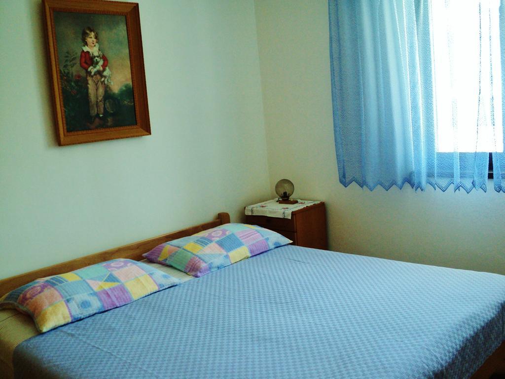 Nevenka Apartment Krk Town
