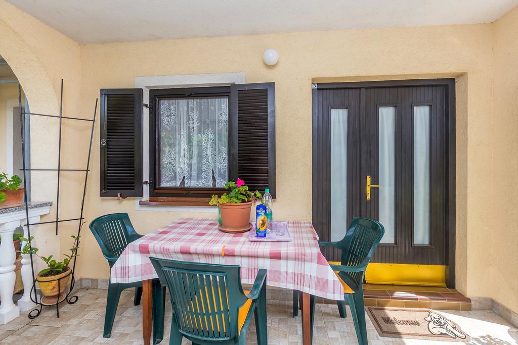 Apartment Nevenka Krk Town